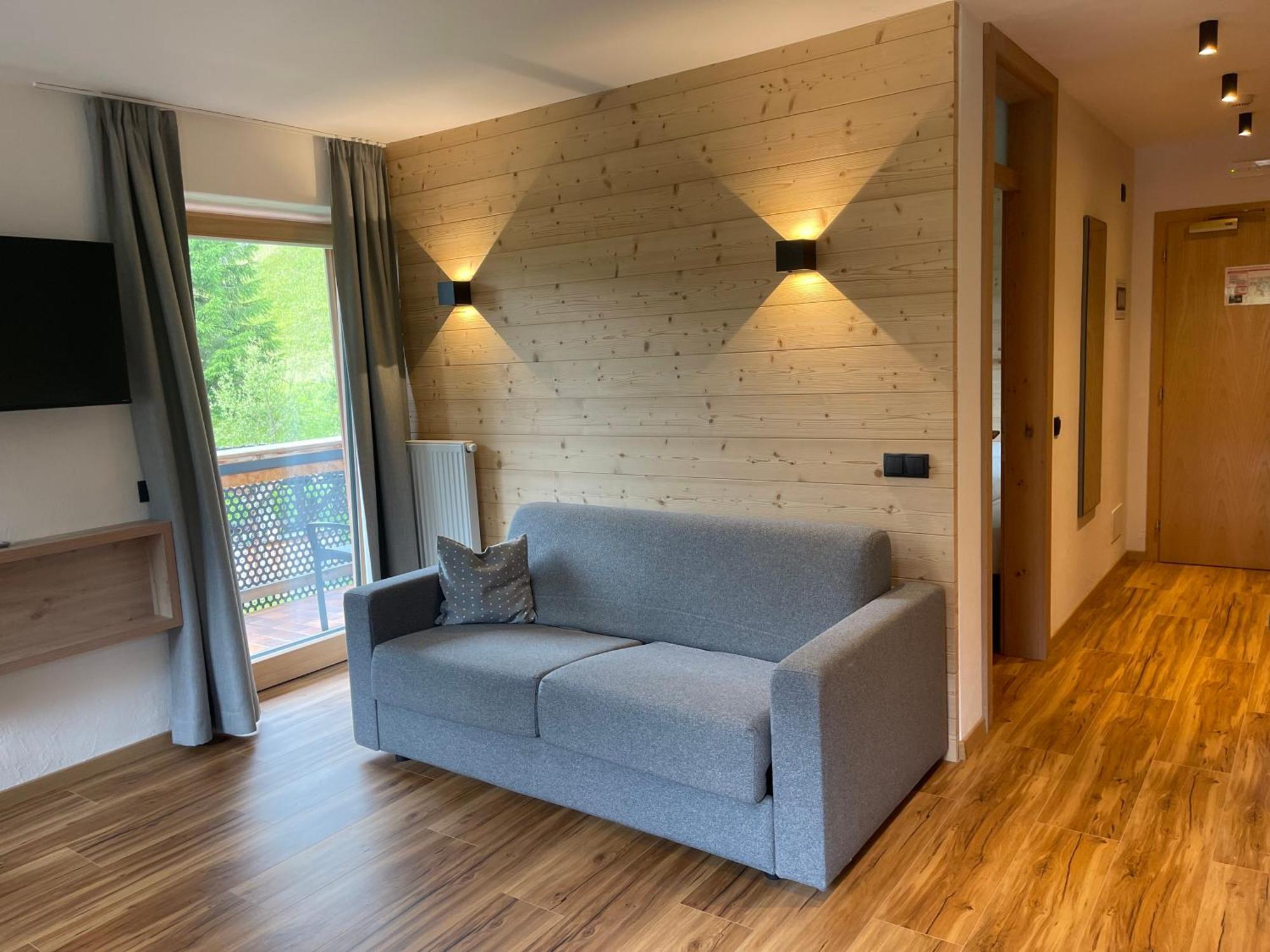 Guesthouse Rungg באדיה מראה חיצוני תמונה