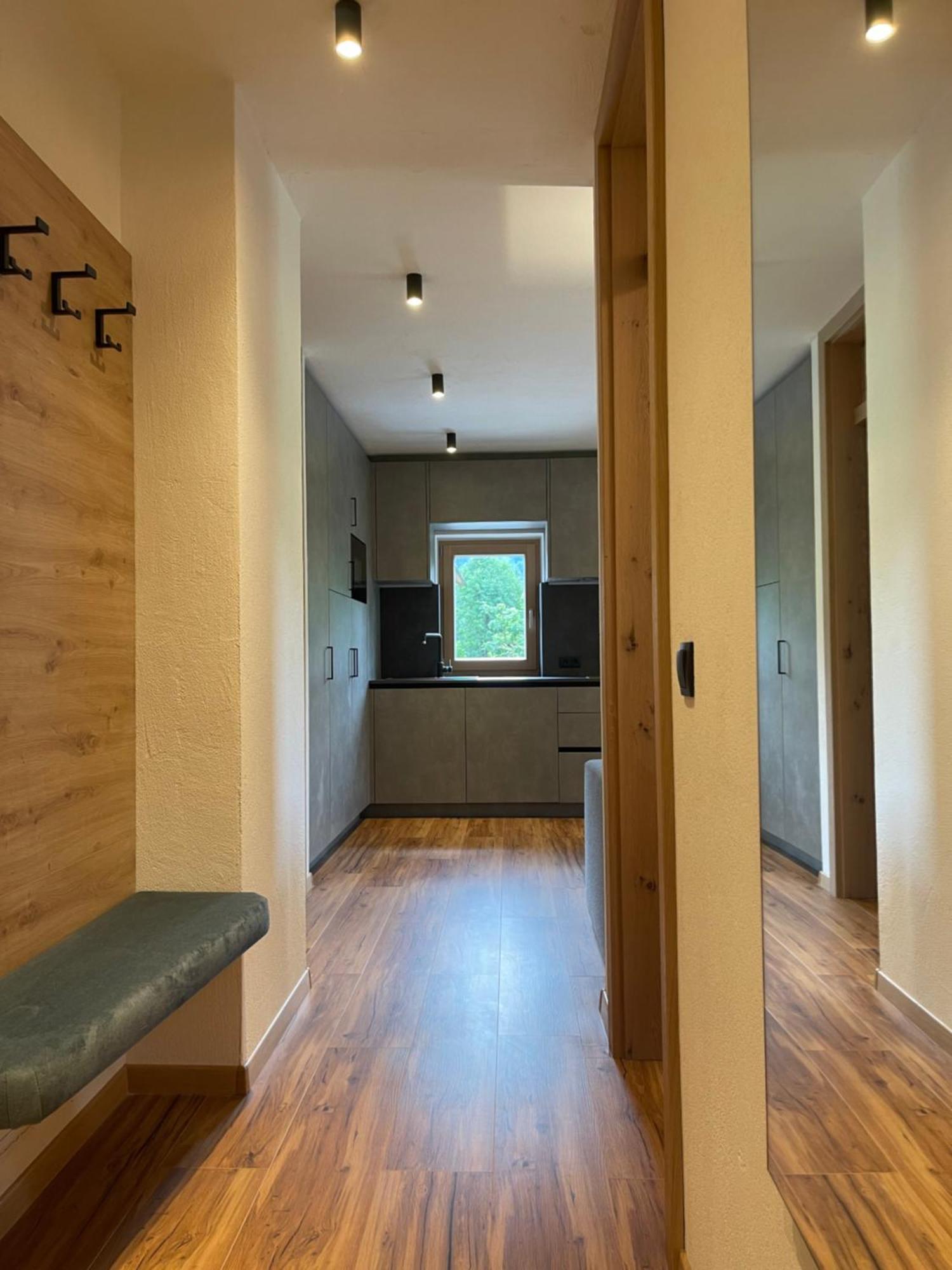 Guesthouse Rungg באדיה מראה חיצוני תמונה