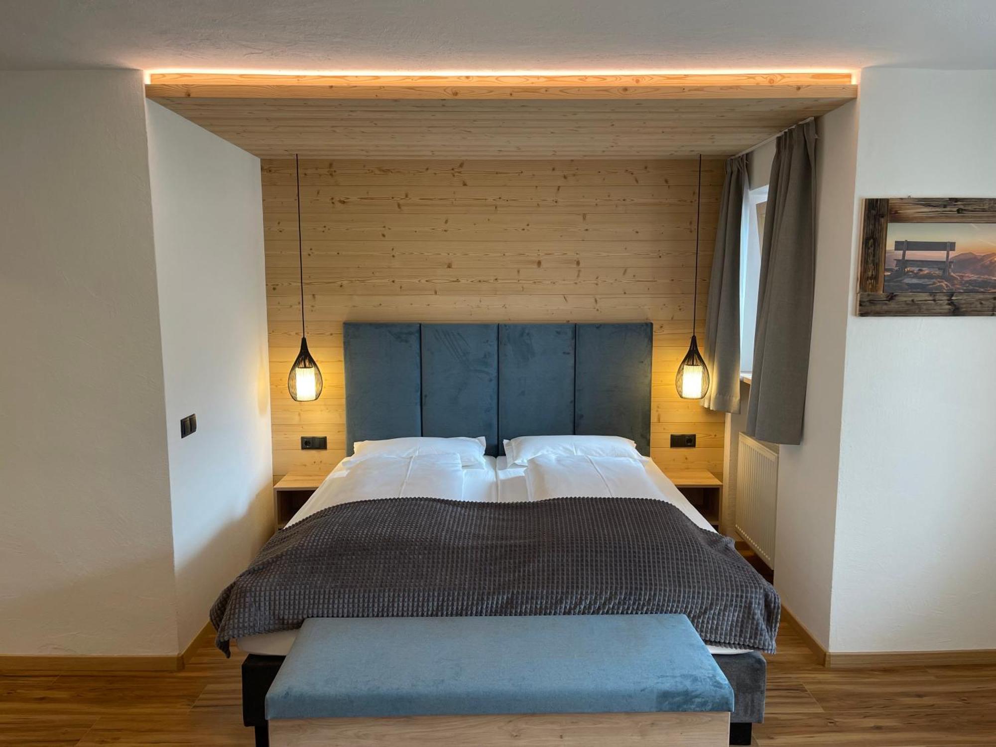 Guesthouse Rungg באדיה מראה חיצוני תמונה